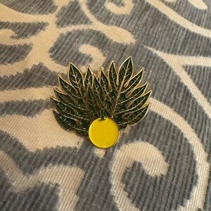 Jahier Studio Elegant Green and Gold Leaf Brooch
